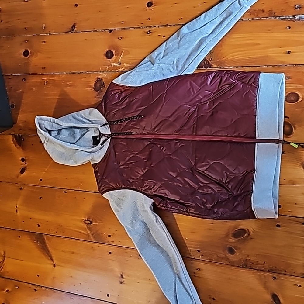 NWOT ICNY zippered hoodie size large